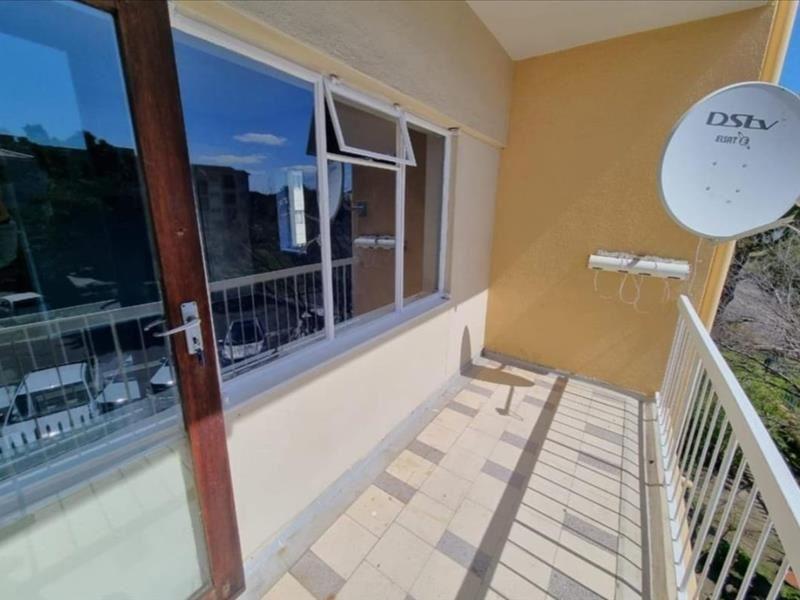 2 Bedroom Property for Sale in Oostersee Western Cape